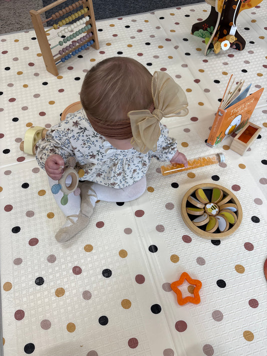 Organza Beau’s bow headband, in chocolate