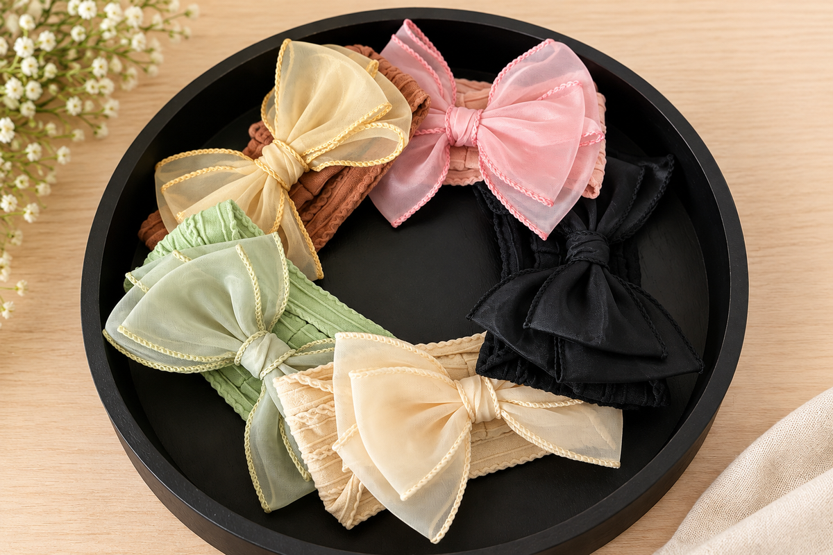 Organza Beau’s Bow in black