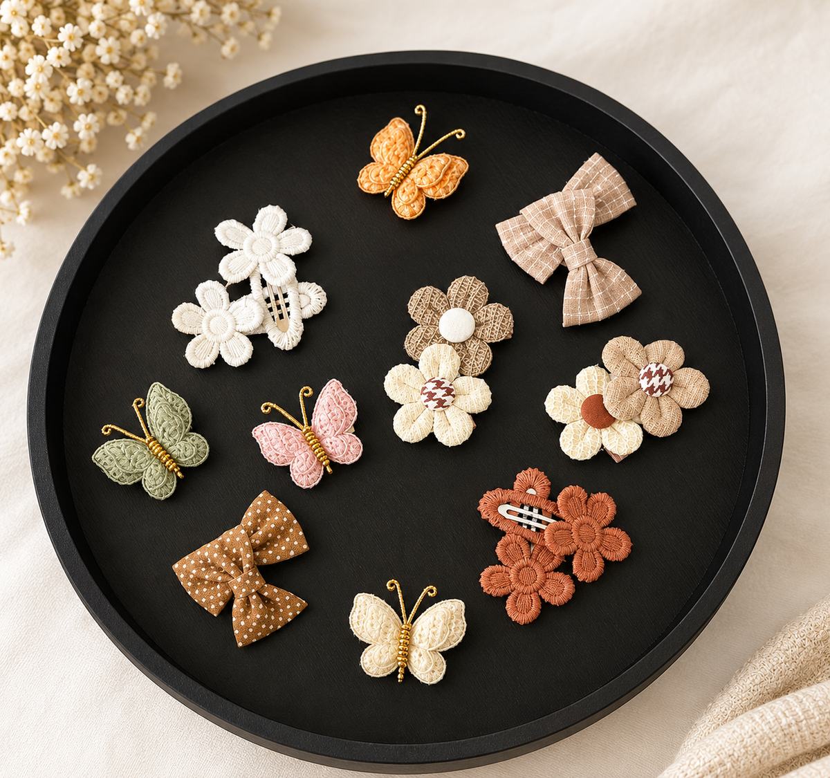 Daisy hair clips in mocha
